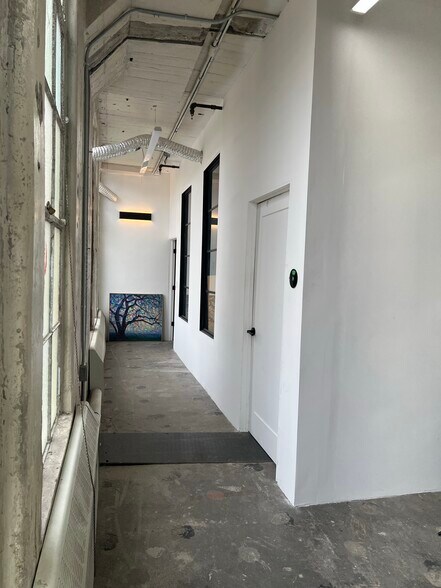 More Photos Of 140 58th St, Brooklyn Manufacturing For Lease