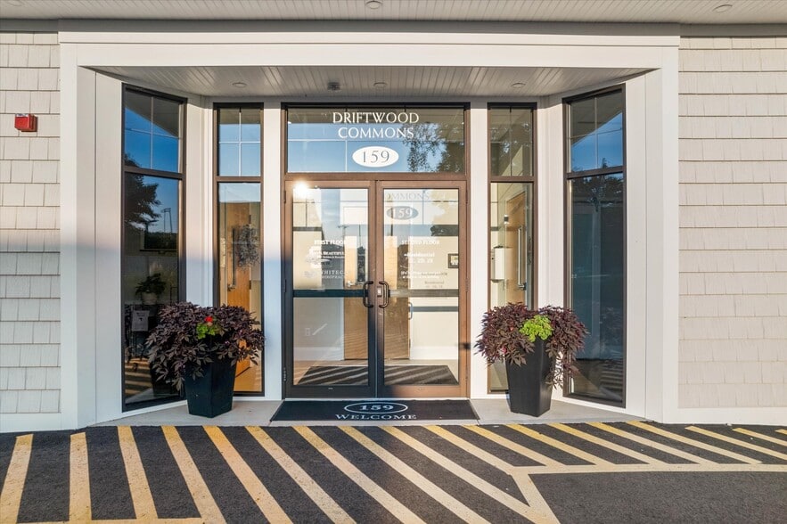 More Photos Of 159 Boston Post Rd, East Lyme Apartments For Sale