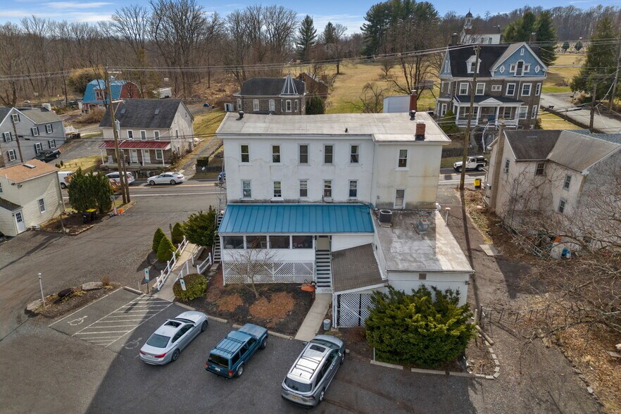 More Photos Of 3164 Main St, Green Lane Restaurant For Sale