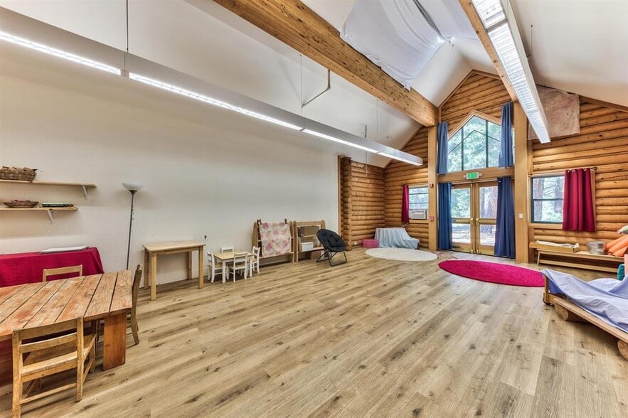 More Photos Of 12640 Union Mills Rd, Truckee Schools For Sale