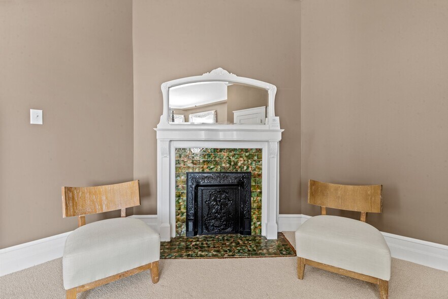 More Photos Of 738 E Main St, Belhaven Hotel For Sale