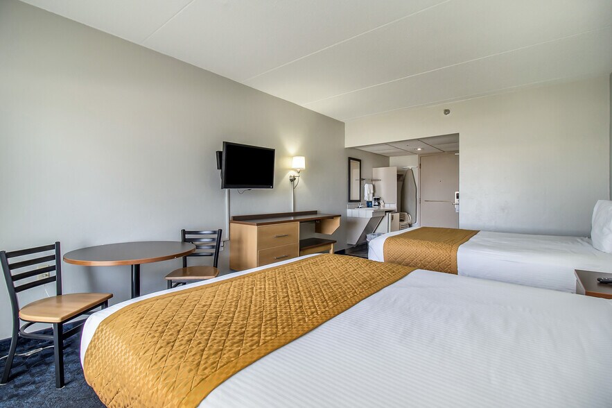 More Photos Of 1180 N Shore Dr, Mears Hospitality For Sale