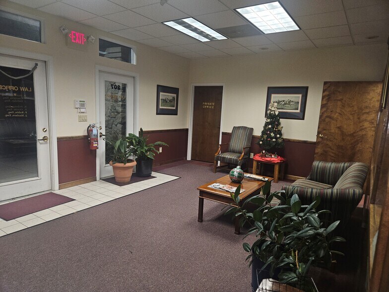More Photos Of 2273 NJ-33, Hamilton Township Medical For Sale