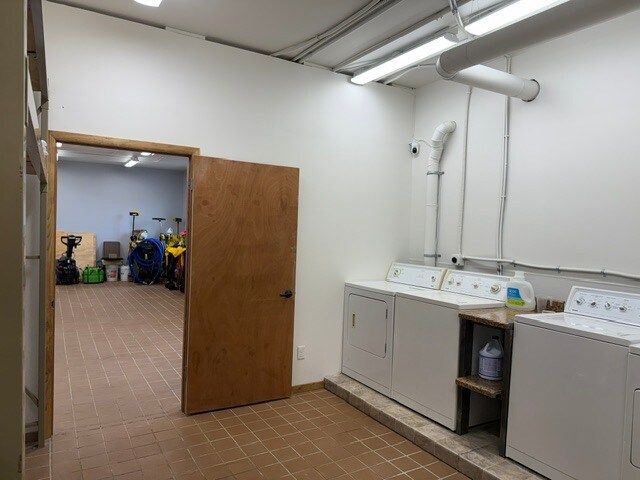 More Photos Of 134 26th St NW, Owatonna Office For Lease