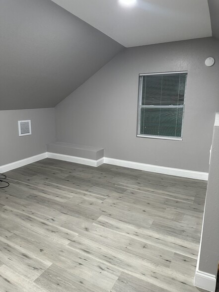 More Photos Of , Saint Petersburg Multifamily For Sale