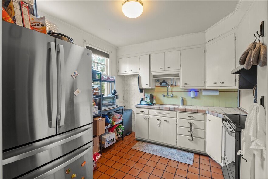 More Photos Of 3719 Emerson St, Oakland Apartments For Sale