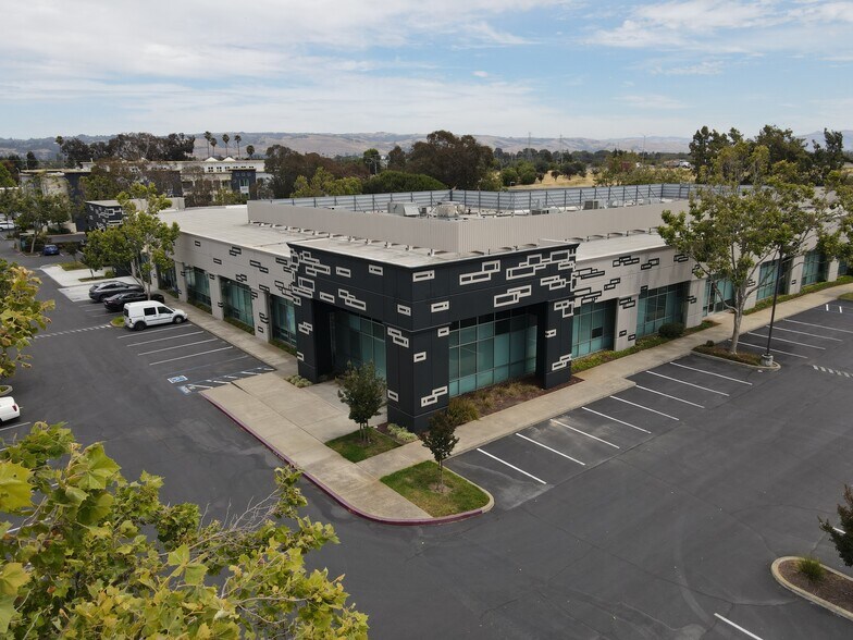 More Photos Of 25821 Industrial Blvd, Hayward Unknown For Lease