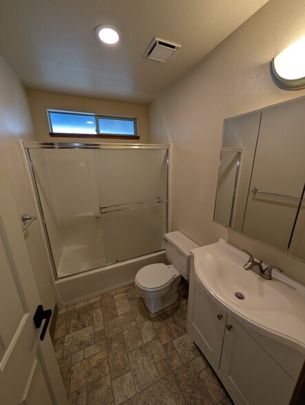 More Photos Of 170 1st St E, Sonoma Apartments For Sale