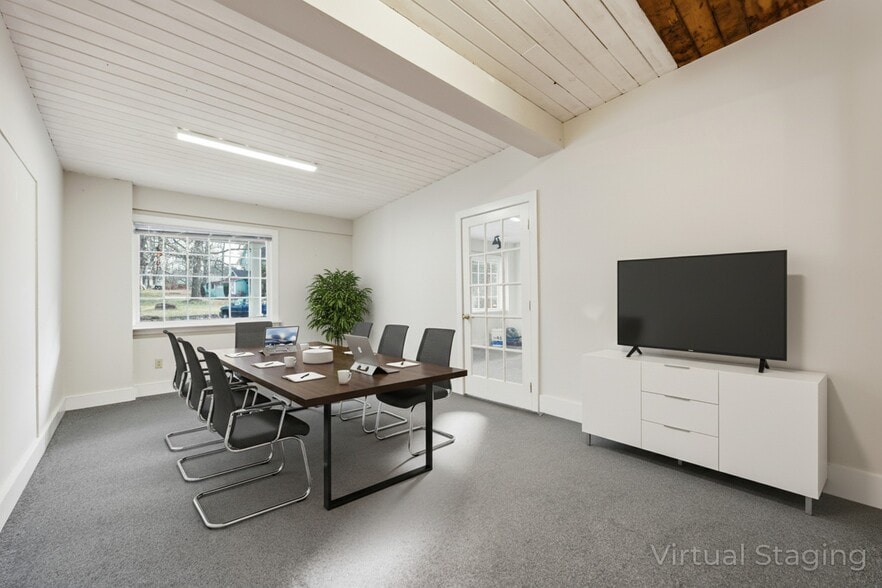 More Photos Of 33 Deep River Rd, Centerbrook Flex For Sale