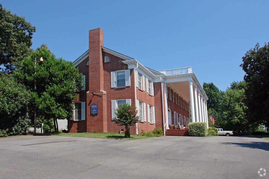 More Photos Of 1320 S Albert Pike Ave, Fort Smith Hospitality For Sale