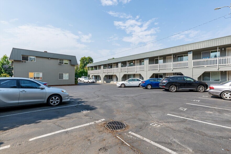 More Photos Of 1016 NE 86th St, Vancouver Multifamily For Sale