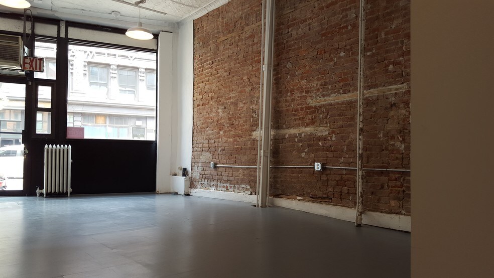 More Photos Of 188 Broadway, Brooklyn Storefront Retail Residential For Lease