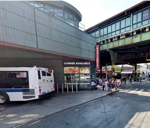 More Photos Of 74th St, Broadway & Roosevelt Ave, Jackson Heights General Retail For Lease