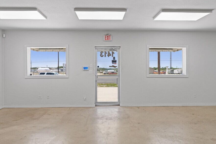 More Photos Of TBD Hwy 281 South, Marble Falls Land For Sale