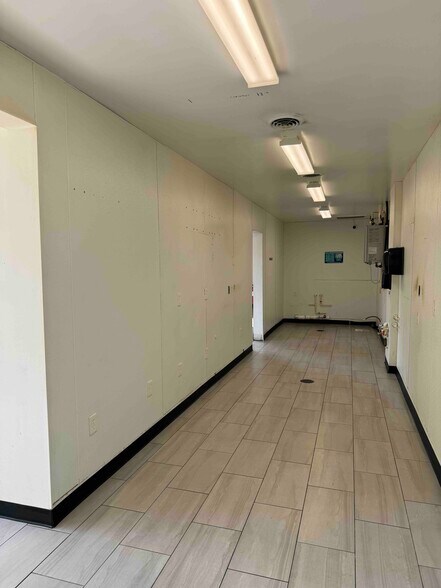 More Photos Of 1600 Princess Anne St, Fredericksburg Storefront Retail Office For Sale