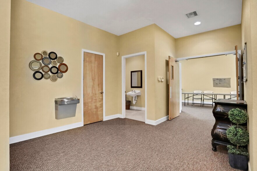 More Photos Of 1495 Herbert St, Port Orange Religious Facility For Sale