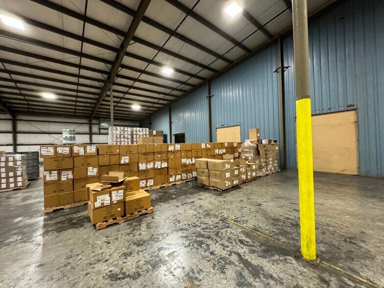 More Photos Of 19919 W Shawnee Mission Pky, Shawnee Manufacturing For Sale