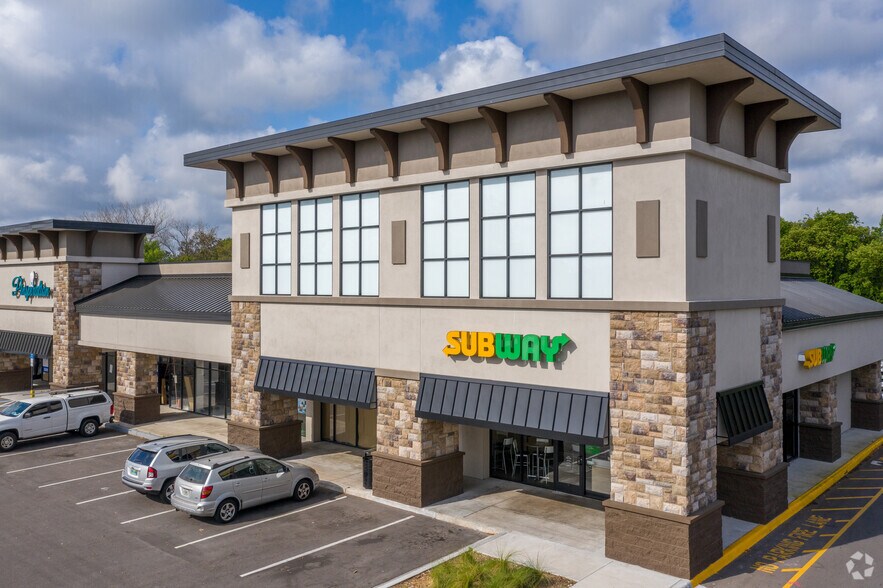 More Photos Of 1121 Alafaya Trl, Oviedo Unknown For Lease