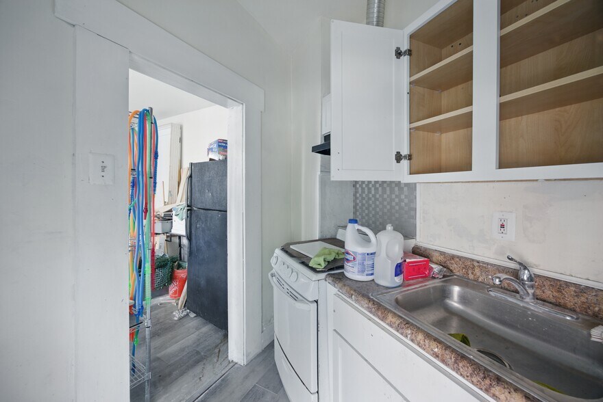 More Photos Of 501 Florida Ave NW, Washington Restaurant For Lease