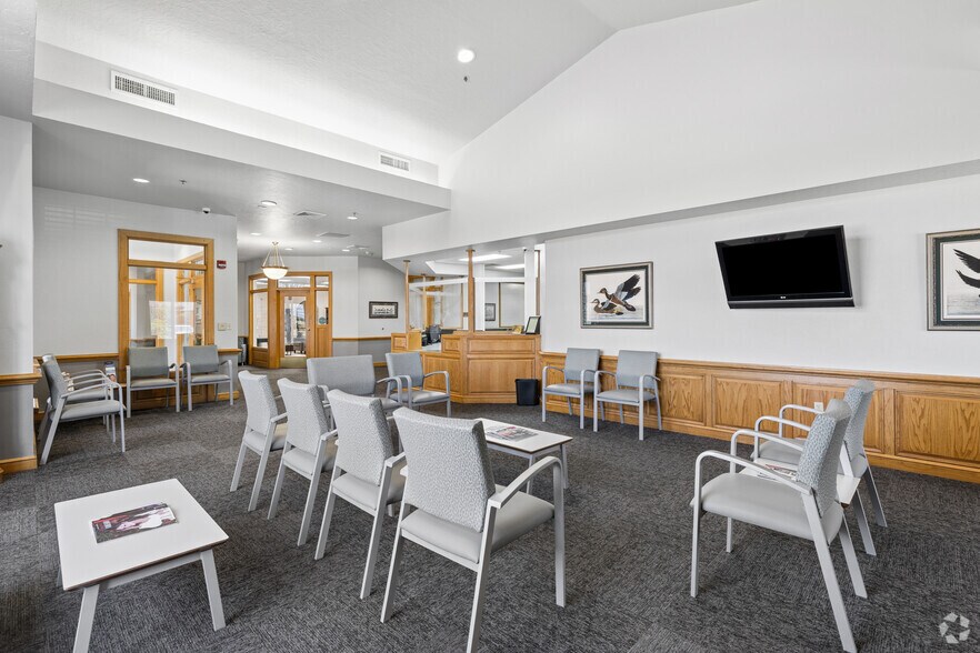 More Photos Of 4920 SW Lee Blvd, Lawton Medical For Lease