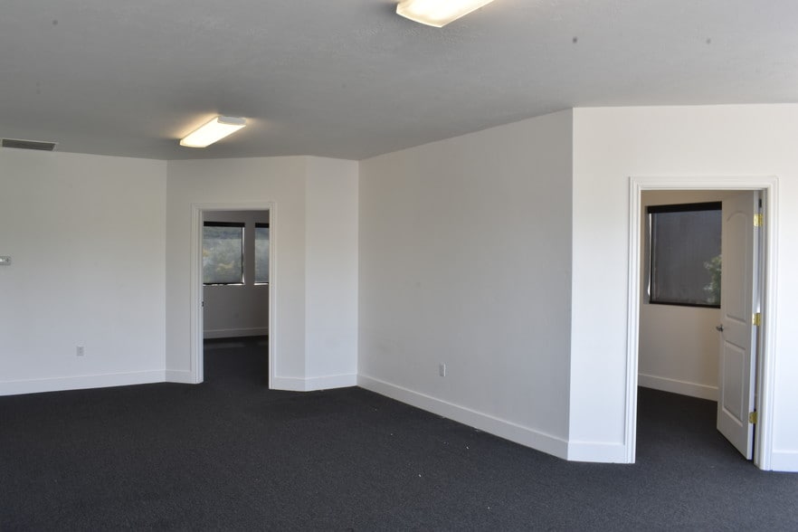 More Photos Of 1086 N 450 W, Springville Light Manufacturing For Sale