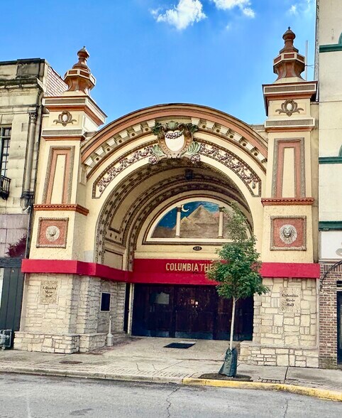 Primary Photo Of 832 Gallia St, Portsmouth Theater Concert Hall For Sale
