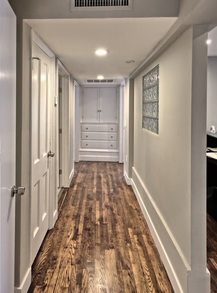 More Photos Of 131 W University Dr, Mesa Office Residential For Lease