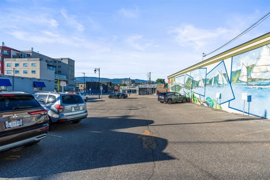 More Photos Of 3100 30 Av, Vernon Office For Sale