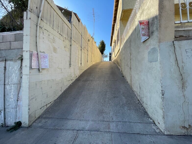 More Photos Of 2522-2526 Alcazar St, Los Angeles Apartments For Sale