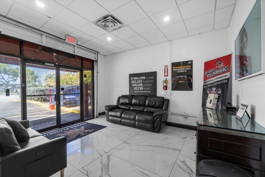 More Photos Of 10650 SW 186th St, Cutler Bay Storefront Retail Office For Sale