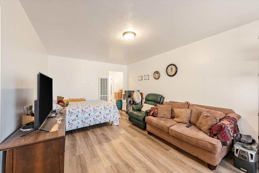 More Photos Of 3404 School St, Oakland Apartments For Sale