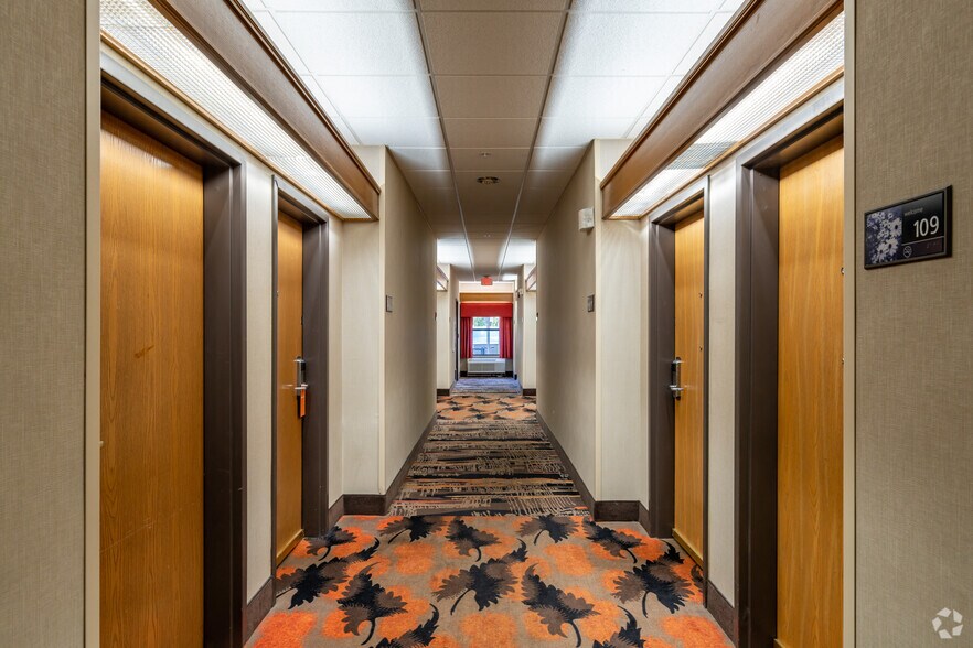 More Photos Of 2225 Shirley Dr, Jackson Hospitality For Sale