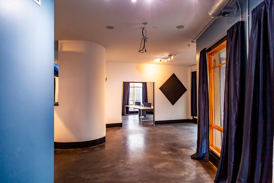 More Photos Of 319 Atlanta St SE, Marietta Office For Lease