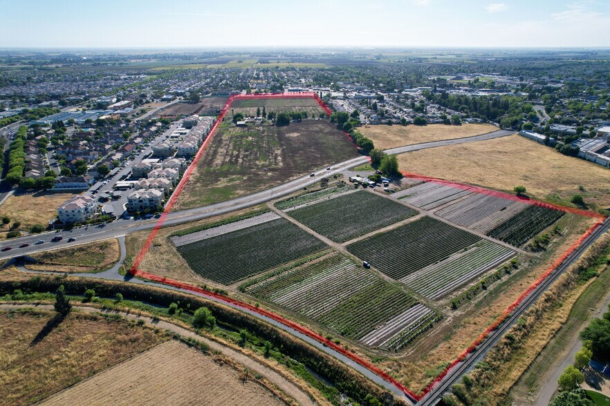 More Photos Of 7865 Brentwood Blvd, Brentwood Land For Sale