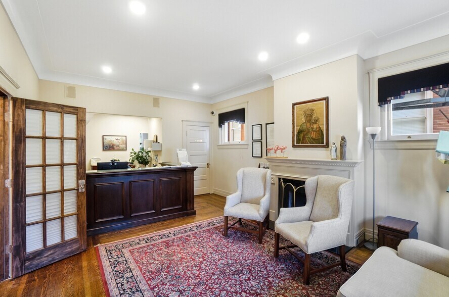 More Photos Of 2406 Auburn Ave, Cincinnati Office Residential For Sale