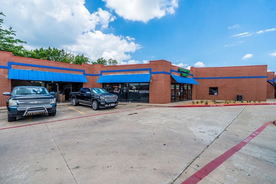 More Photos Of 405 N McDonald St, McKinney Unknown For Lease