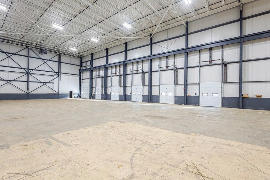More Photos Of 1537 Grafton Rd, Millbury Warehouse For Lease