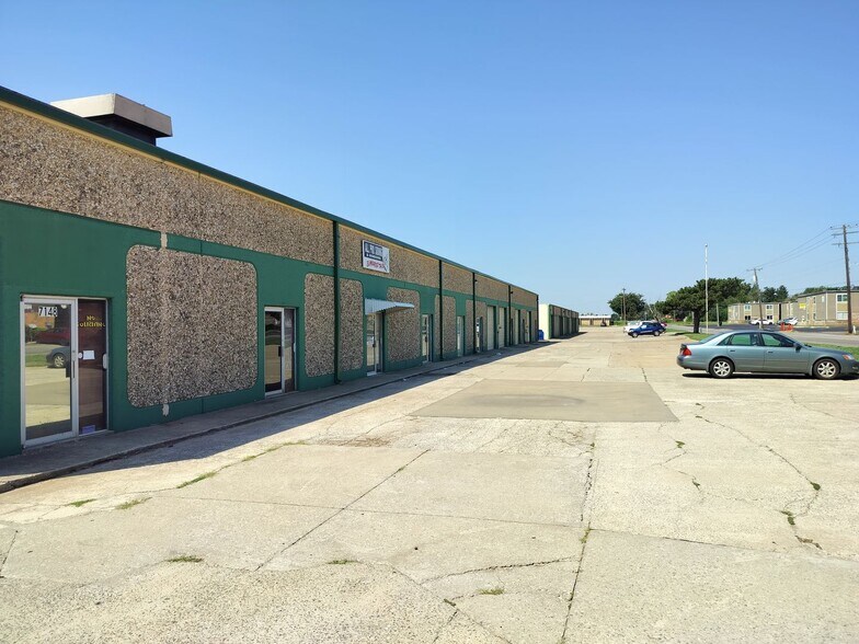 More Photos Of 7112 NW Melrose Ln, Oklahoma City Manufacturing For Lease
