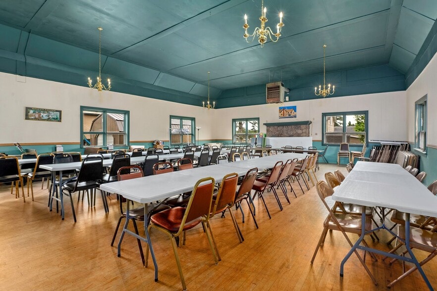 More Photos Of W10595 County Road K, Elcho Restaurant For Sale