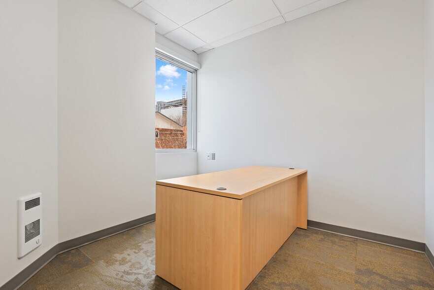 More Photos Of 10235 124th St, Edmonton Medical For Lease