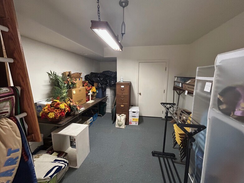 More Photos Of 11565 Pippin Rd, Cincinnati Religious Facility For Sale