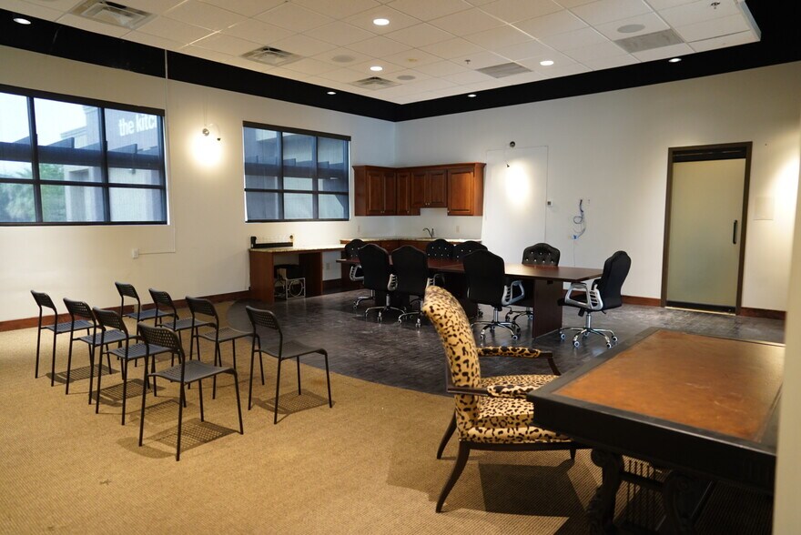 More Photos Of 1487 S Silicon Way, Saint George Freestanding For Lease