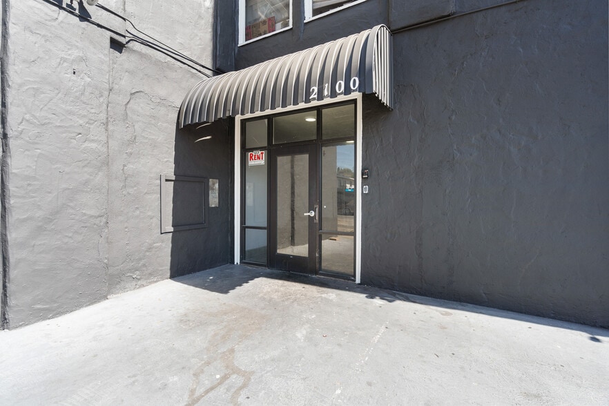 More Photos Of 2100 51st Ave, Oakland Apartments For Sale