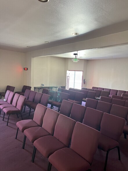 More Photos Of 8225 Main St, Los Angeles Religious Facility For Lease