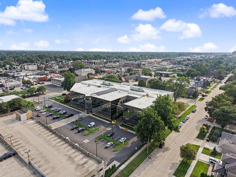 More Photos Of 835 Mason St, Dearborn Office For Lease