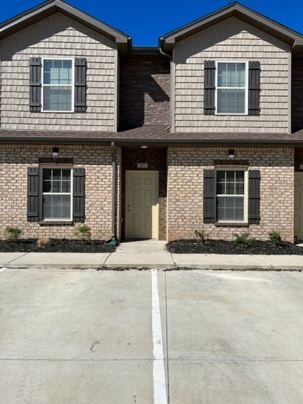 More Photos Of 162 Jack Miller Blvd, Clarksville Apartments For Sale