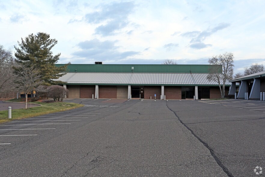 More Photos Of 1800 Byberry Rd, Huntingdon Valley Office For Lease
