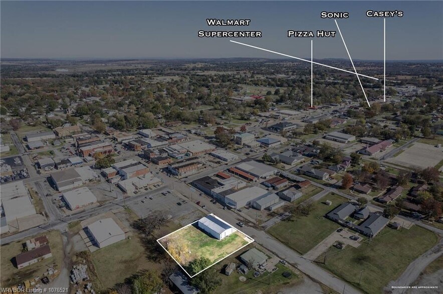 More Photos Of 209 S Broadway St, Stigler Flex For Sale