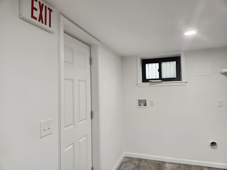 Primary Photo Of 78 53rd Pl SE, Washington Healthcare For Lease