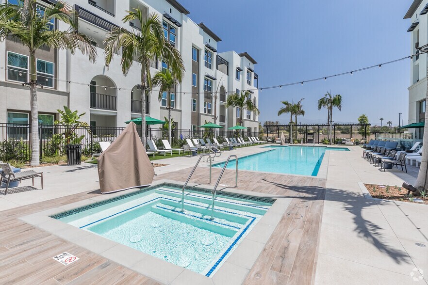 More Photos Of 1445 Town Center Dr, Chula Vista Apartments For Lease